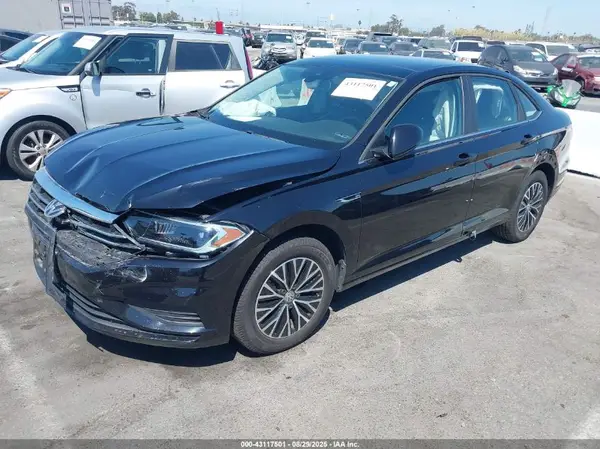 3VWE57BU9KM239981 2019 VOLKSWAGEN JETTA - Image 2