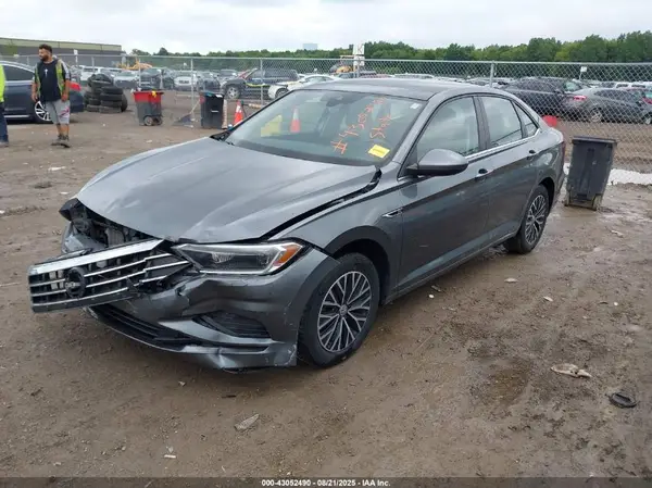 3VWE57BUXKM060736 2019 VOLKSWAGEN JETTA - Image 2