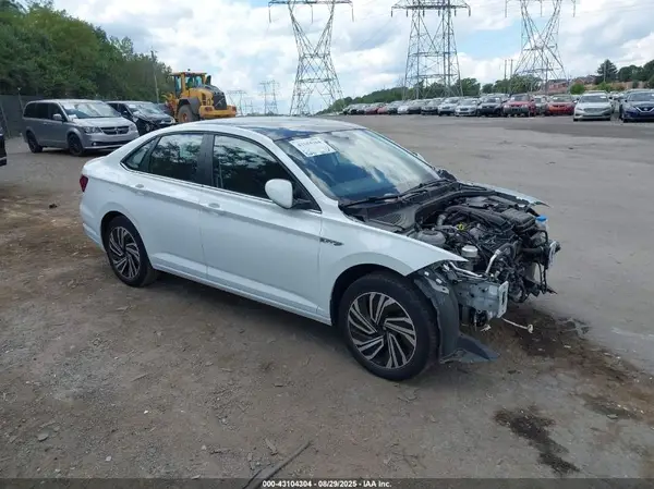 3VWE57BUXLM100086 2020 VOLKSWAGEN JETTA - Image 1