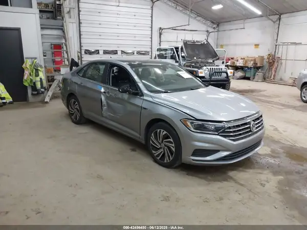 3VWE57BUXMM056379 2021 VOLKSWAGEN JETTA - Image 1