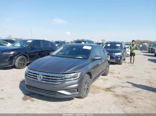 3VWEB7BU1KM233293 2019 VOLKSWAGEN JETTA - Image 2