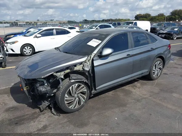 3VWEB7BU1LM016702 2020 VOLKSWAGEN JETTA - Image 2