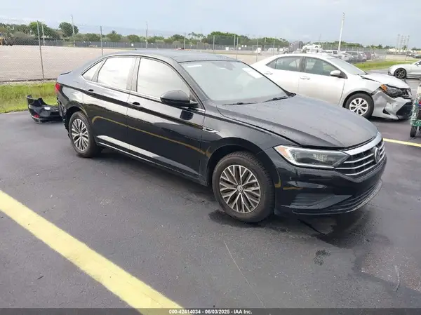 3VWEB7BU2KM273950 2019 VOLKSWAGEN JETTA - Image 1