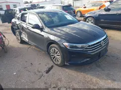 3VWEB7BU3KM233764 2019 VOLKSWAGEN JETTA
