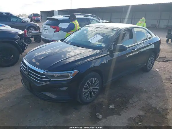 3VWEB7BU3KM233764 2019 VOLKSWAGEN JETTA - Image 2
