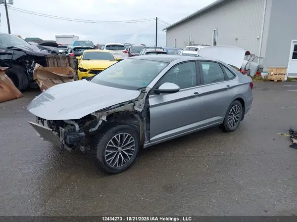 3VWEB7BU4LM068244 2020 VOLKSWAGEN JETTA - Image 2