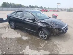 3VWEB7BU7KM194970 2019 VOLKSWAGEN JETTA