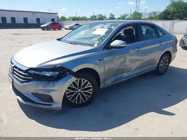 3VWEB7BU8KM233744 2019 VOLKSWAGEN JETTA - Image 2