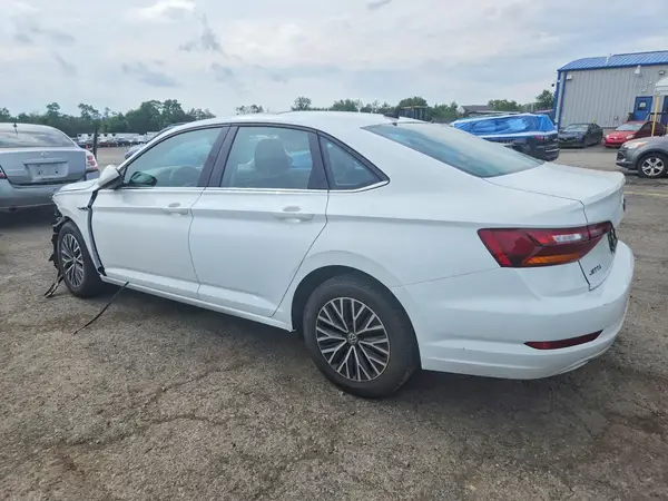 3VWEB7BU9KM124581 2019 VOLKSWAGEN JETTA - Image 2