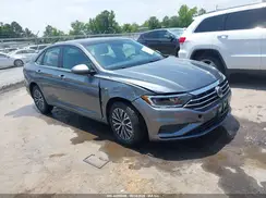 3VWEB7BU9KM268499 2019 VOLKSWAGEN JETTA