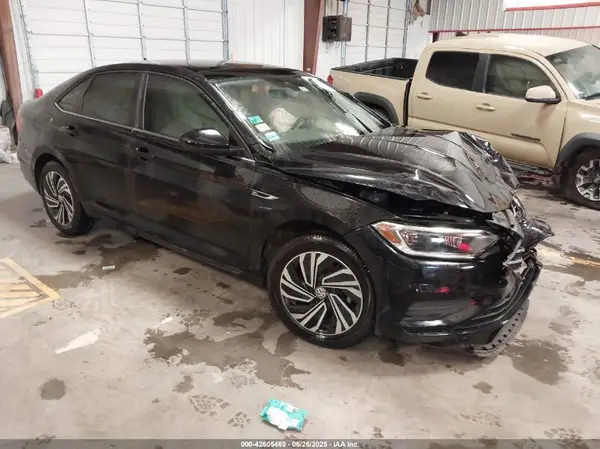 3VWEB7BU9LM004717 2020 VOLKSWAGEN JETTA - Image 1