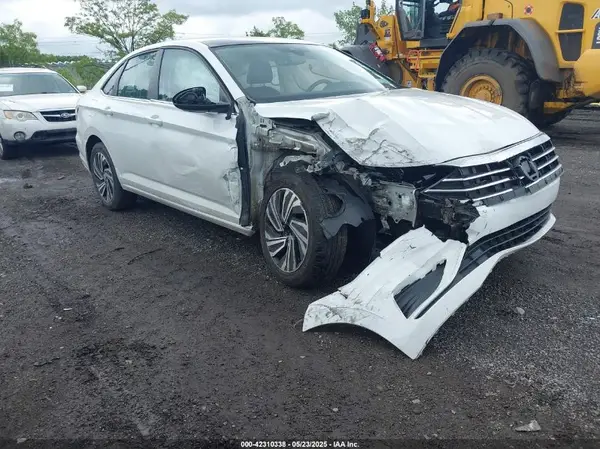 3VWEB7BU9LM013708 2020 VOLKSWAGEN JETTA - Image 1