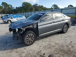 3VWEB7BUXKM190704 2019 VOLKSWAGEN JETTA