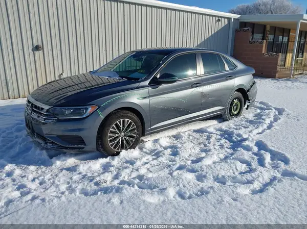 3VWEB7BUXKM228562 2019 VOLKSWAGEN JETTA - Image 2