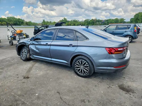3VWEB7BUXKM248018 2019 VOLKSWAGEN JETTA - Image 2