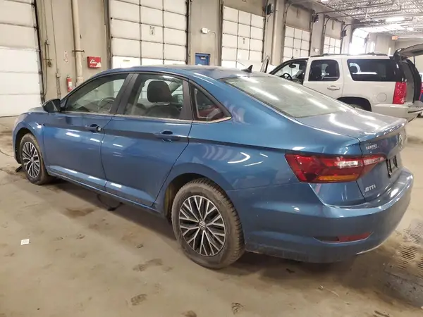 3VWEB7BUXKM261707 2019 VOLKSWAGEN JETTA - Image 2