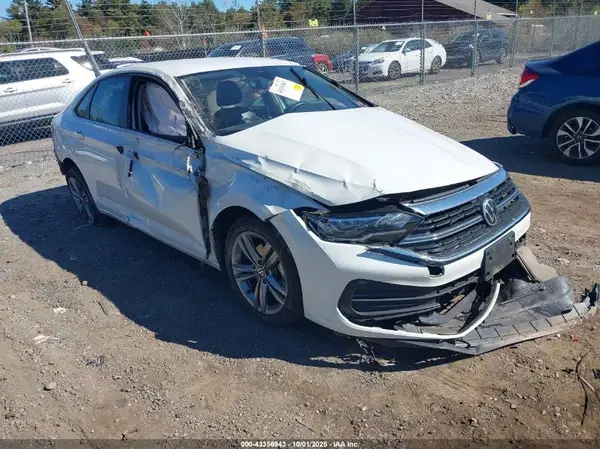 3VWEM7BU0NM013917 2022 VOLKSWAGEN JETTA - Image 1