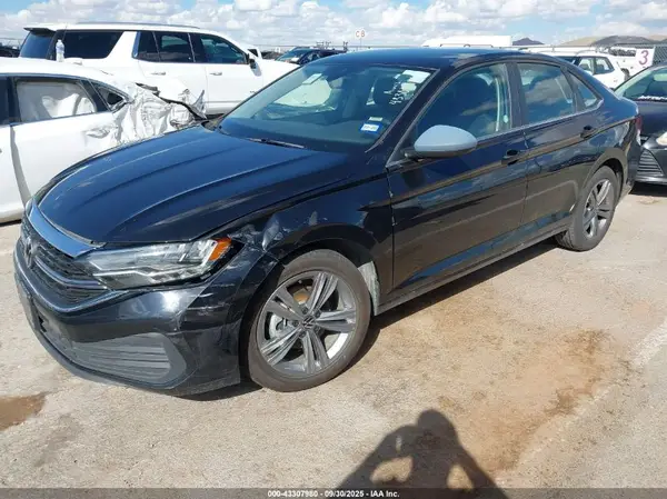3VWEM7BU0RM047779 2024 VOLKSWAGEN JETTA - Image 2