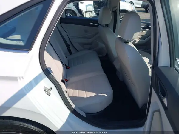 3VWEM7BU0RM059737 2024 VOLKSWAGEN JETTA - Image 8