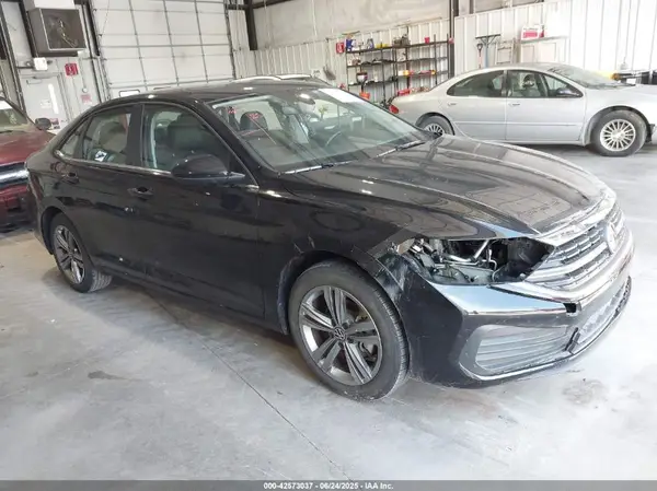 3VWEM7BU2RM007977 2024 VOLKSWAGEN JETTA - Image 1