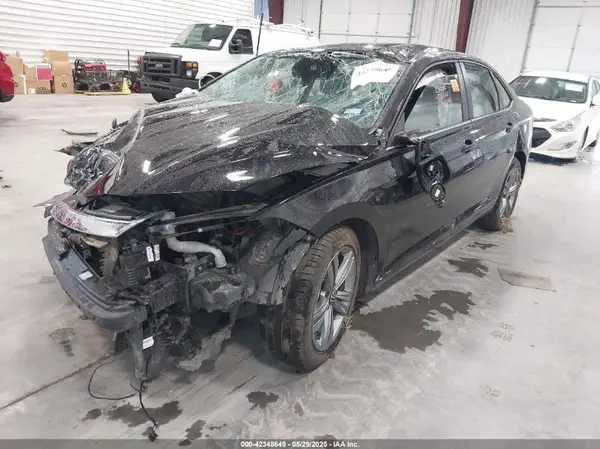 3VWEM7BU3RM007583 2024 VOLKSWAGEN JETTA - Image 2