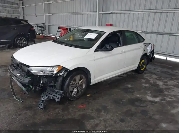 3VWEM7BU3RM028868 2024 VOLKSWAGEN JETTA - Image 2