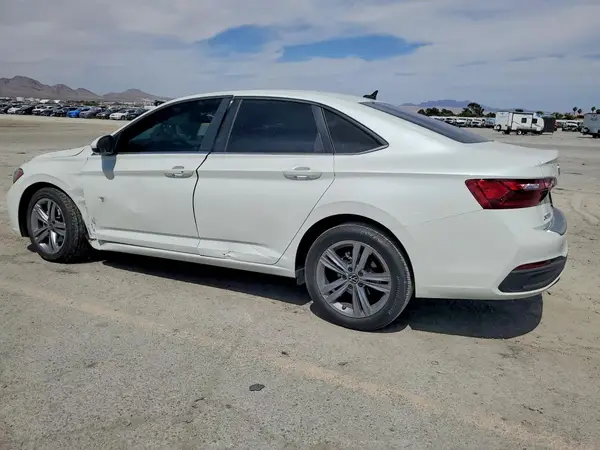 3VWEM7BU3RM035674 2024 VOLKSWAGEN JETTA - Image 2
