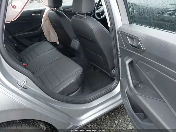 3VWEM7BU5RM044084 2024 VOLKSWAGEN JETTA - Image 8