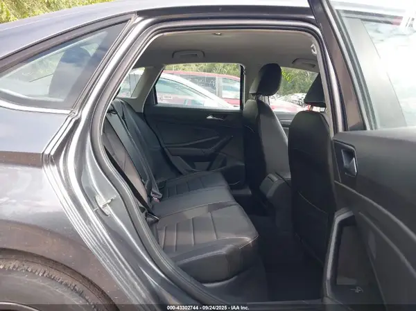 3VWEM7BU6RM049892 2024 VOLKSWAGEN JETTA - Image 8