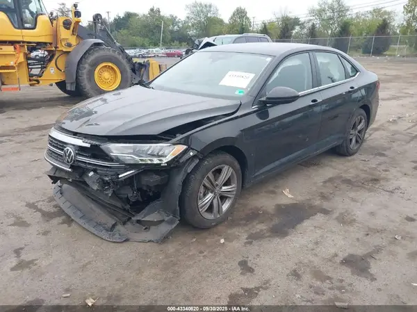 3VWEM7BU6RM078860 2024 VOLKSWAGEN JETTA - Image 2