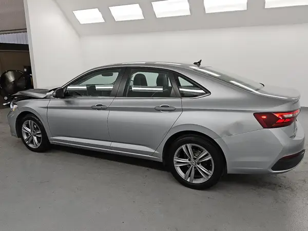 3VWEM7BU7RM033345 2024 VOLKSWAGEN JETTA - Image 2