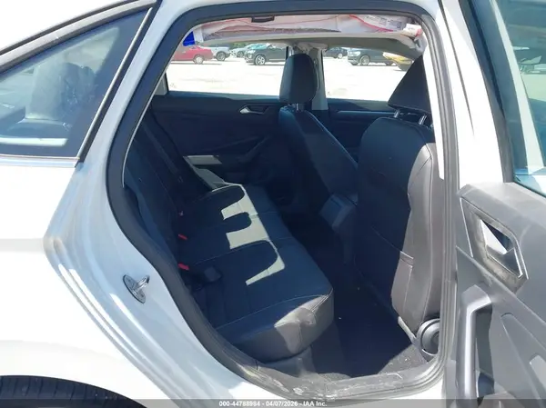 3VWEM7BU7RM050520 2024 VOLKSWAGEN JETTA - Image 8
