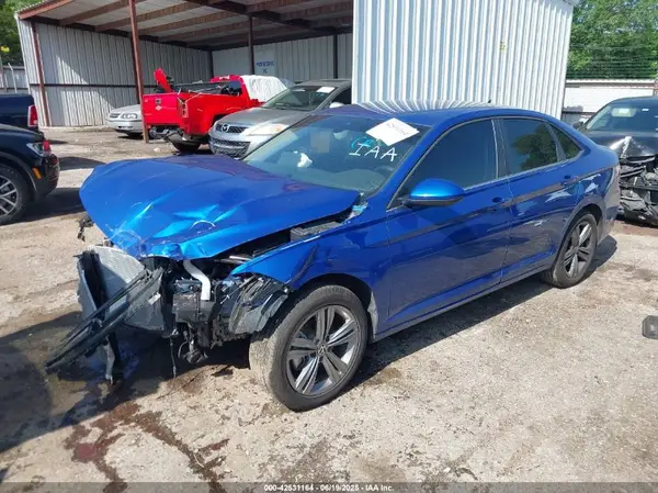 3VWEM7BU8RM077175 2024 VOLKSWAGEN JETTA - Image 2