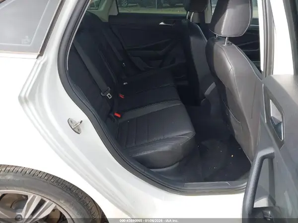 3VWEM7BU9PM021677 2023 VOLKSWAGEN JETTA - Image 3