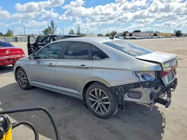 3VWEX7BU1SM087611 2025 VOLKSWAGEN JETTA - Image 2