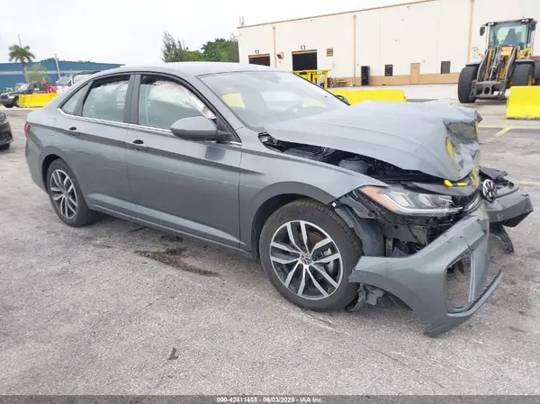 3VWEX7BU3SM023778 2025 VOLKSWAGEN JETTA - Image 1