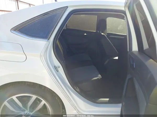 3VWEX7BU5SM076725 2025 VOLKSWAGEN JETTA - Image 8