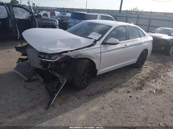 3VWEX7BU6SM082565 2025 VOLKSWAGEN JETTA - Image 2