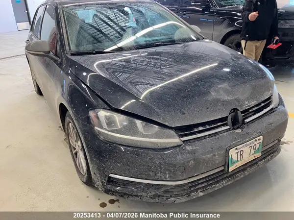 3VWG17AU0JM255992 2018 VOLKSWAGEN GOLF - Image 1