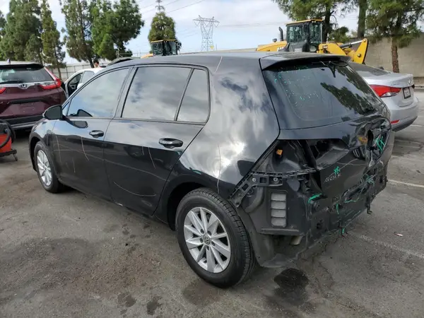 3VWG17AU1JM284286 2018 VOLKSWAGEN GOLF - Image 2