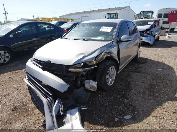 3VWG17AU2JM255475 2018 VOLKSWAGEN GOLF - Image 2