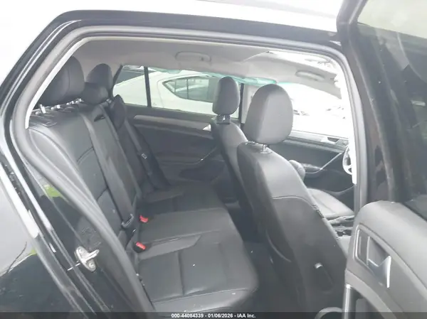 3VWG17AU2JM264418 2018 VOLKSWAGEN GOLF - Image 8