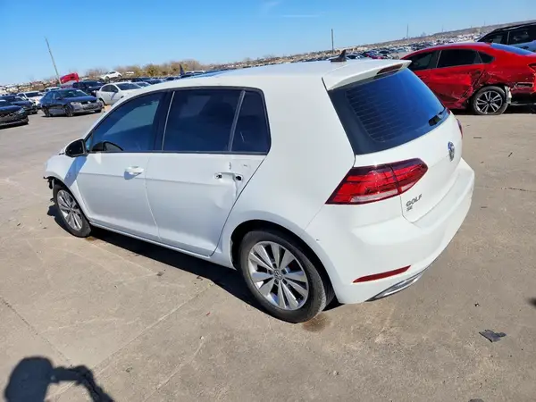 3VWG17AU3JM250852 2018 VOLKSWAGEN GOLF - Image 2