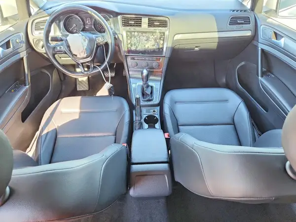 3VWG17AU3JM250852 2018 VOLKSWAGEN GOLF - Image 8