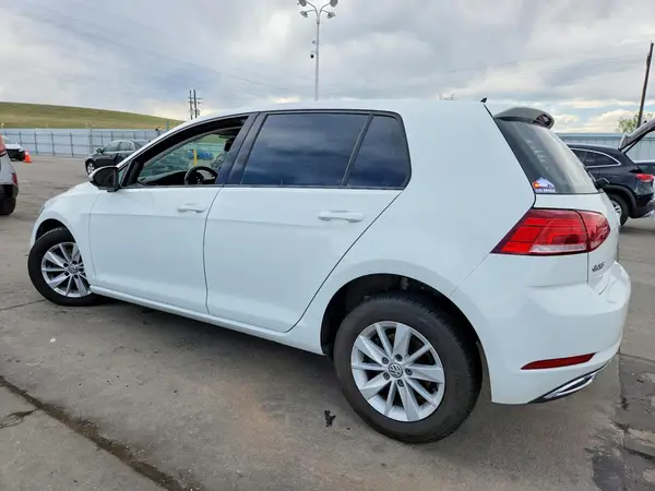 3VWG17AU3JM251029 2018 VOLKSWAGEN GOLF - Image 2