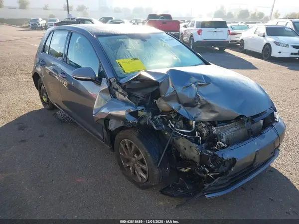 3VWG17AU3JM279302 2018 VOLKSWAGEN GOLF - Image 1