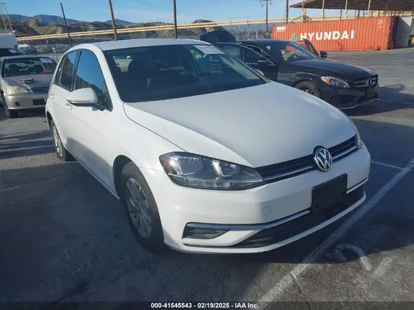 3VWG17AU4JM251864 2018 VOLKSWAGEN GOLF - Image 1