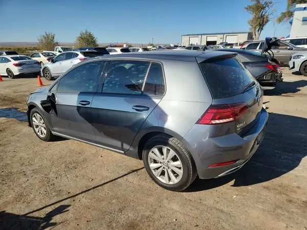 3VWG17AU4JM272276 2018 VOLKSWAGEN GOLF - Image 2