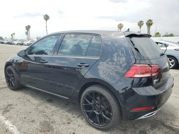 3VWG17AU5JM283688 2018 VOLKSWAGEN GOLF - Image 2