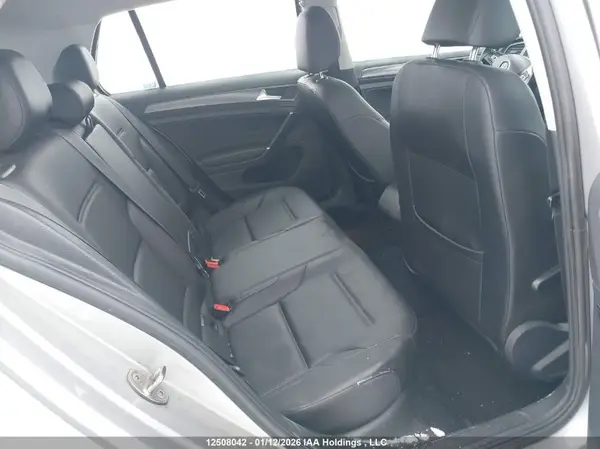 3VWG17AU6JM276054 2018 VOLKSWAGEN GOLF - Image 8